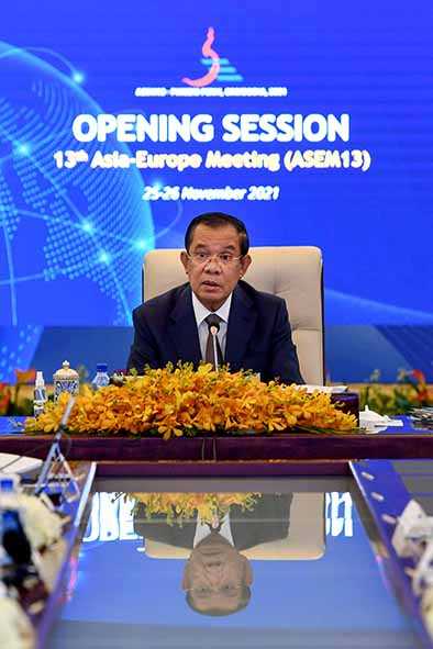 PM Hun Sen akan Temui Junta