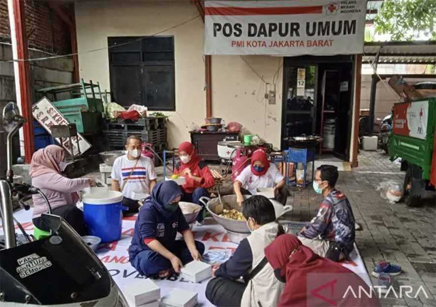 PMI Bangun Posko Banjir