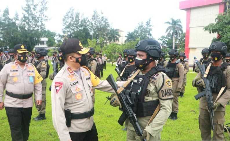 Polda NTT Kirim 100 Brimob Bantu Atasi KKSB