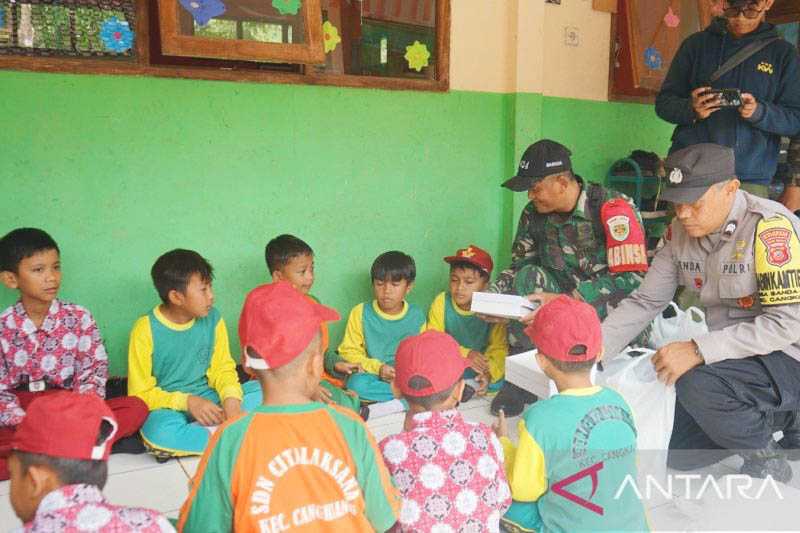 Polresta Bandung Kenalkan Program Makan Siang Gratis untuk Pelajar