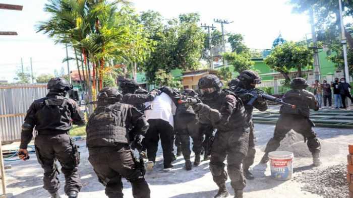 Prajurit Yonif Para Raider 503 Kostrad Berhasil Bebaskan Wali Kota yang Disekap KKB