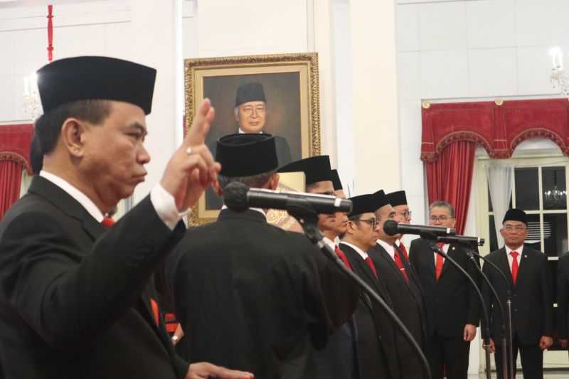 Presiden Jokowi Lantik Lima Wakil Menteri Baru