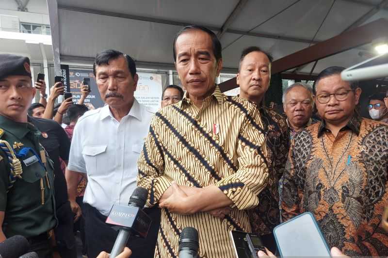 Presiden Jokowi Minta Semua Pihak untuk Hormati Proses Hukum Kasus BTS Kominfo