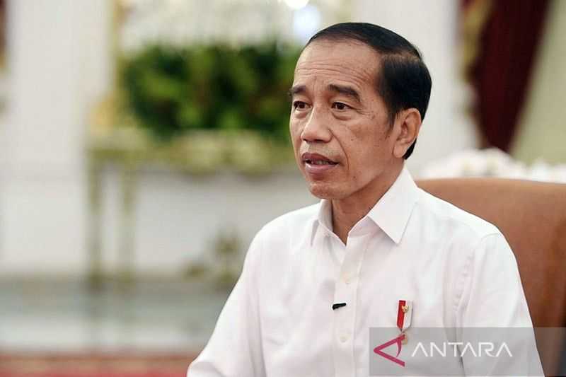 Presiden Jokowi Sebut Pemerintah Terus Menahan Agar Harga Pertalite Tidak Naik