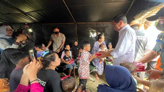 Presiden Jokowi Tinjau Rekonstruksi dan Penyaluran Bantuan Gempa Cianjur