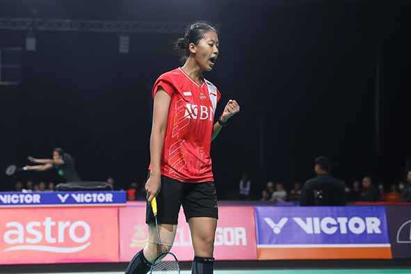 Putri KW Cetak Sejarah Kandaskan Tai Tzu Ying