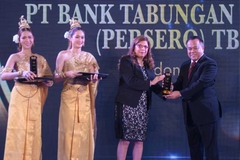 Raih Best Savings Bank of The Year 3