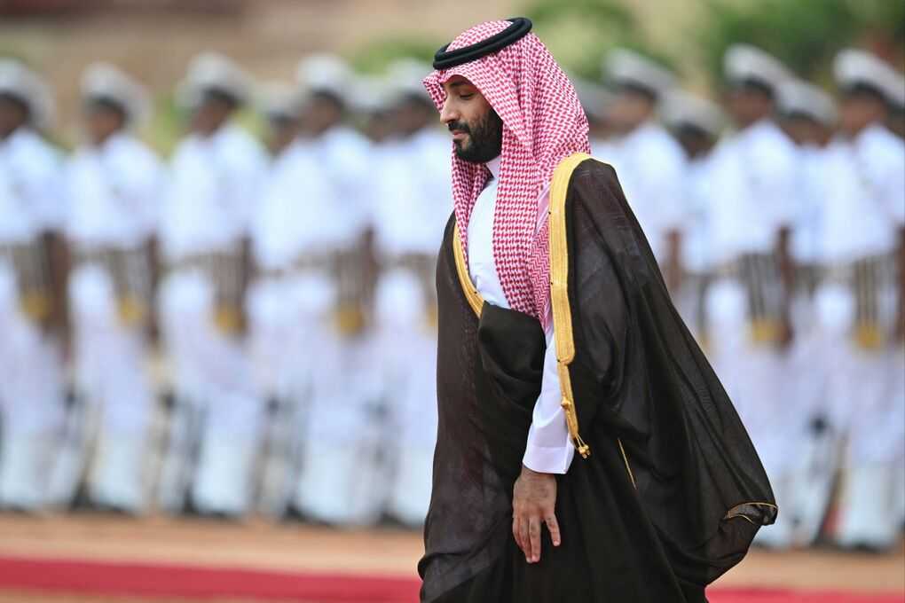 Raja Sakit Radang Paru-paru, Putra Mahkota Arab Saudi Tunda 