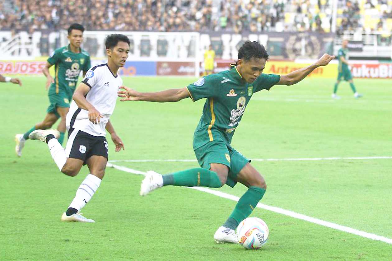 Rans Nusantara FC Bawa Pulang Poin dari Kandang Persebaya