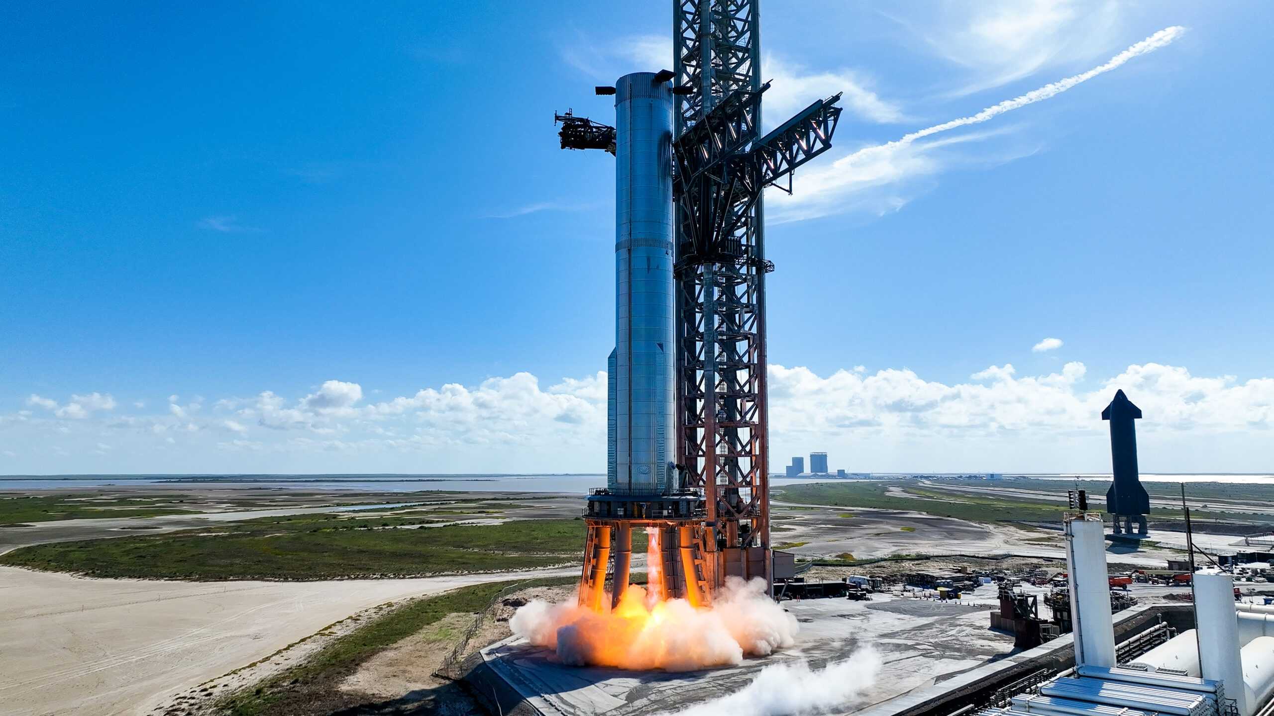 Roket Raksasa Starship SpaceX akan Luncurkan Satelit Komunikasi Milik Perusahaan Jepang