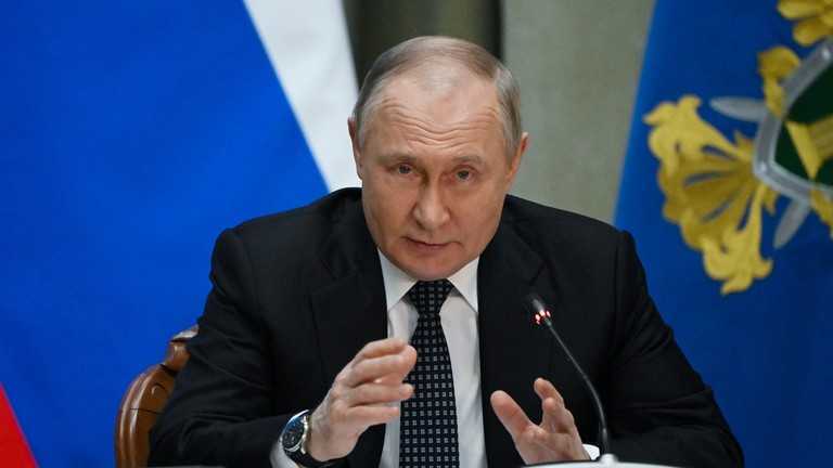Rusia Semakin Terpojok! Putin Ancam Balas Perlakuan NATO dengan Serangan Kilat Menakutkan, Pertanda akan Gunakan Rudal 'Setan' Sarmat?