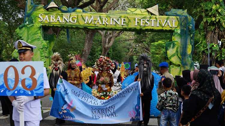 Sabang Kampanyekan Penyelamatan Lingkungan Lewat Pawai Kebudayaan