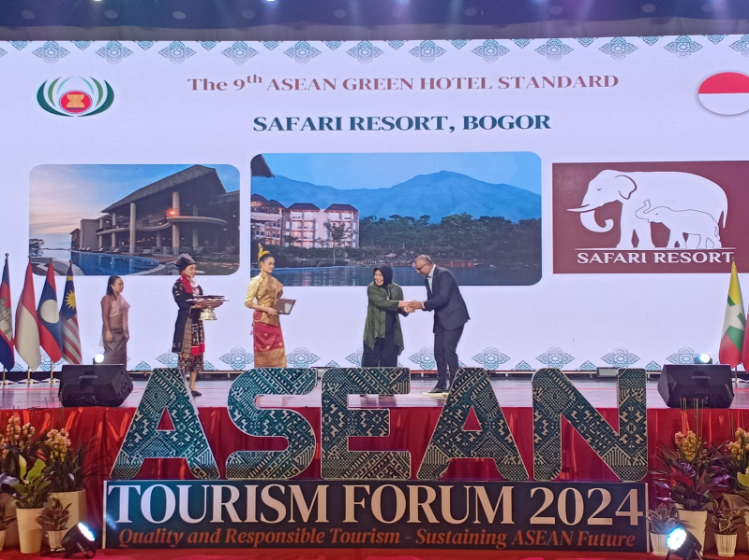 Safari Resort Taman Safari Bogor Raih Penghargaan ASEAN Green Hotel Award di ASEAN Tourism Forum 2024