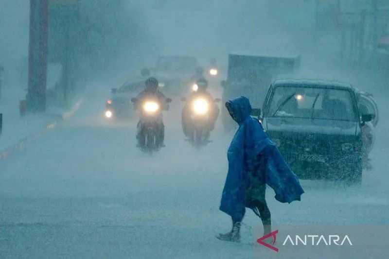 Sejumlah Kota Besar Bakal Diguyur Hujan Siang dan Malam Hari