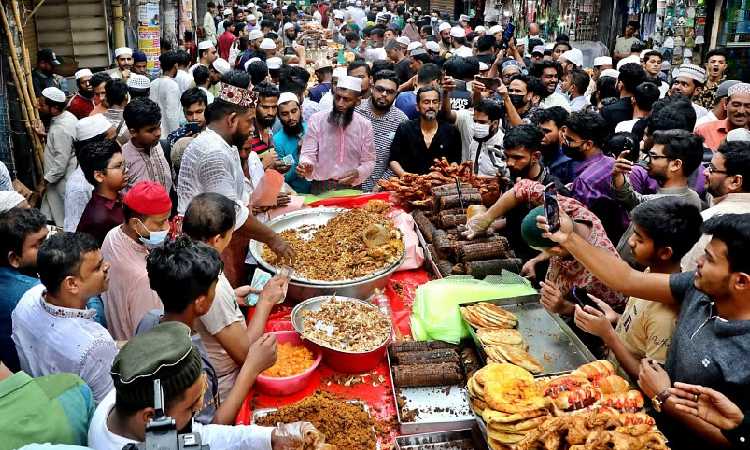 Semarak Pasar Ramadhan Berusia Satu Abad di Bangladesh, Surga Hidangan Buka Puasa