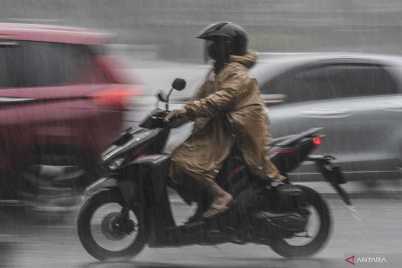 Semoga Tidak Banjir, BMKG Prakirakan Jakarta Diguyur Hujan Rabu Siang