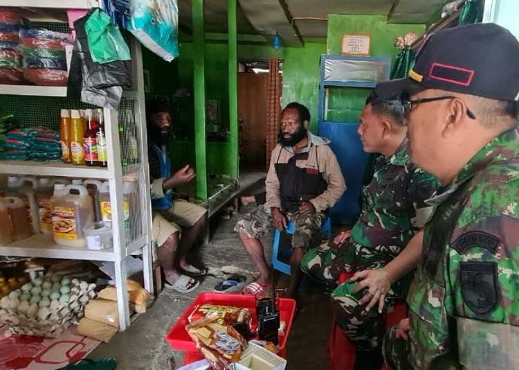 Sinergitas TNI dan Polri Ajak Masyarakat Jaga Tolikara Lebih Aman