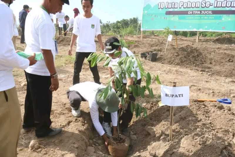 Tanam 10 Juta Pohon di Lombok Utara untuk Jaga Kelestarian Lingkungan