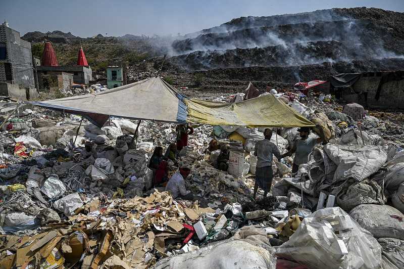 Tempat Pembuangan Sampah di Seluruh Dunia Lepaskan Banyak Metana yang Memanaskan Bumi