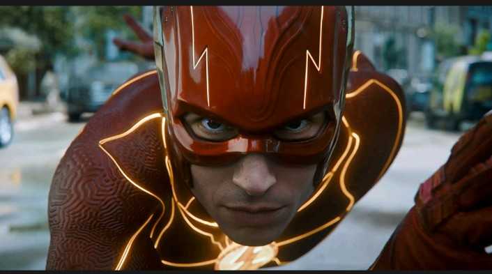 The Flash: Ezra Miller Tidak akan Dikeluarkan dari DC Universe