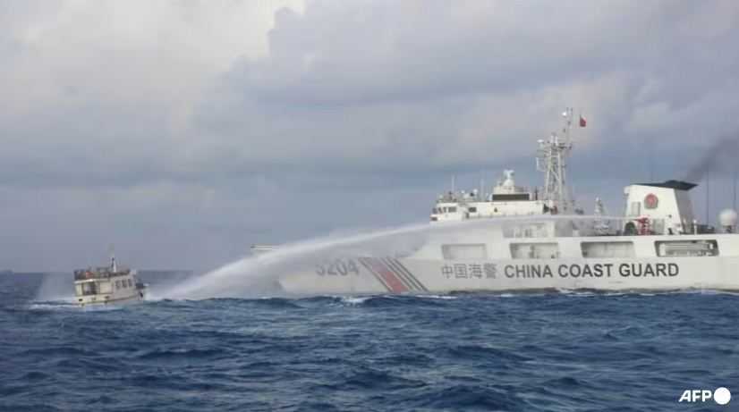 Tiongkok-Filipina Saling Tuding Soal Insiden Tabrakan Kapal di LTS