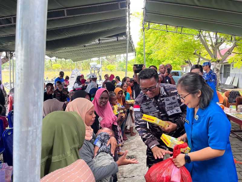 TNI AL Membangun Sarana Umum dan Berupaya Atasi Stunting di Papela Rote Timur