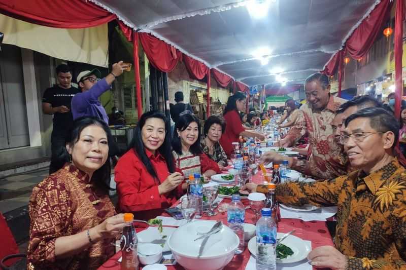 Tradisi Perayaan Imlek Di Semarang Simbol Toleransi Koran 