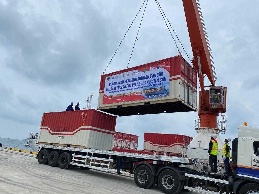 Trayek Perdana, Tol Laut dari Pelabuhan Patimban Distribusikan 200 Ton Beras ke Aceh