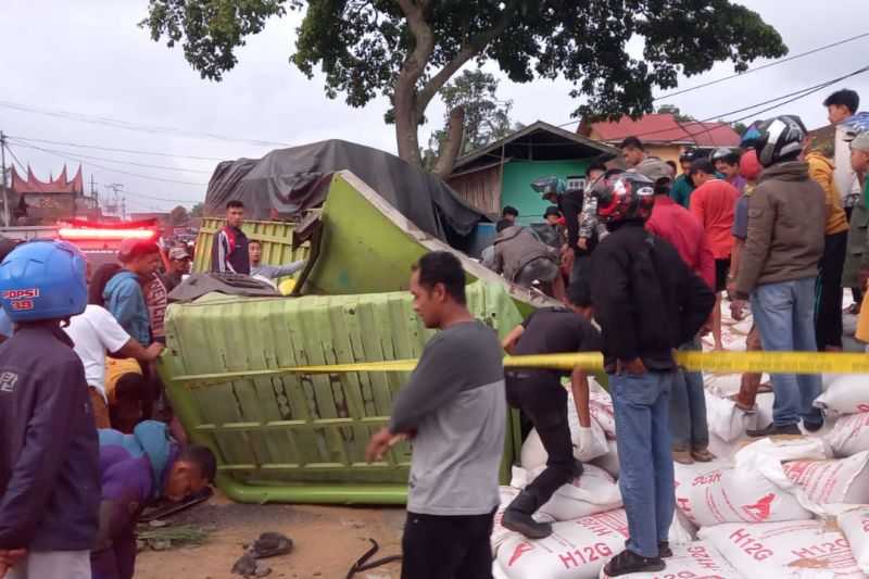 Tujuh Kendaraan Alami Kecelakaan Beruntun di Jalan Lintas Bukittinggi-Padang