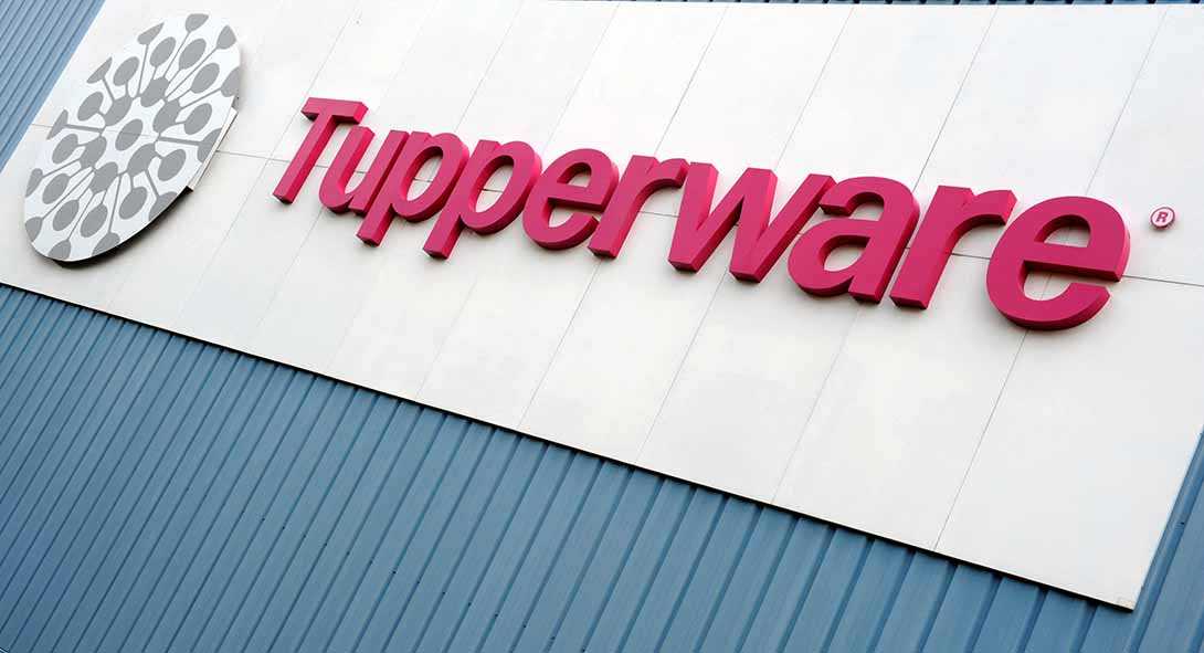 Tupperware Brands Ajukan Pailit