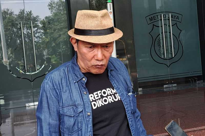 Wakil Ketua KPK 2015-2019, Saut Situmorang, Penuhi Panggilan Polda Metro Jaya