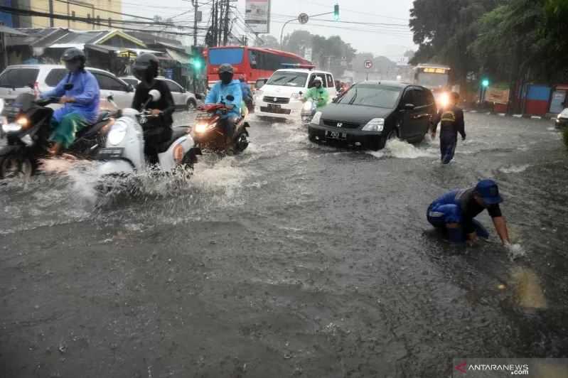 Waspada Banjir Lagi! BMKG Ingatkan Potensi Hujan Lebat Disertai Angin di Daerah Ini