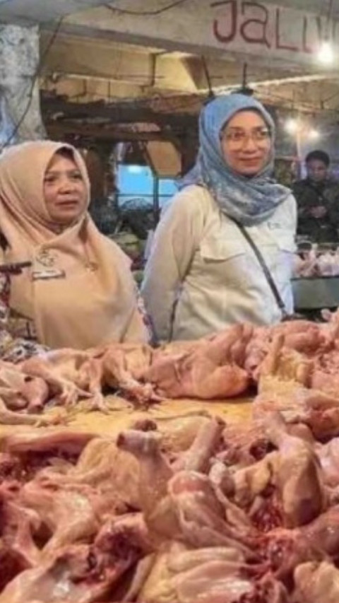 Jelang Natal dan Tahun Baru, Harga Daging Ayam Naik Jadi Rp39.460 per Kg