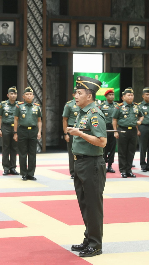 Wakasad Terima Laporan Korps Kenaikan Pangkat 12 Pati TNI AD