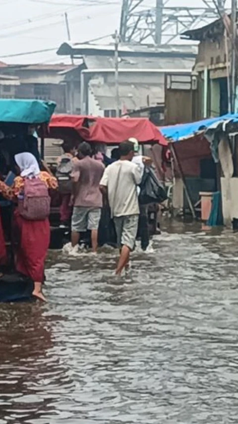 BPBD DKI Sebut Genangan Banjir Rob di Jakarta Utara Berangsur Surut