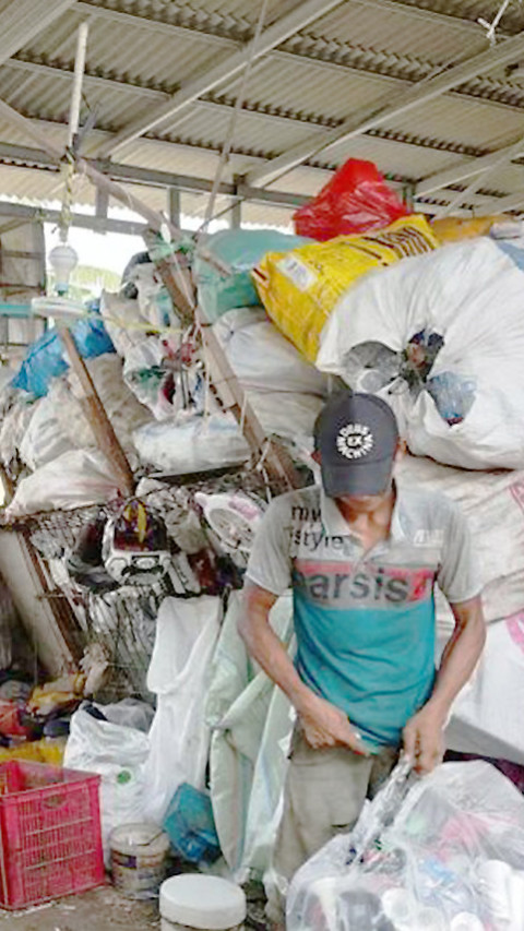 Pemkot Jakbar Berkomitmen Kurangi Pengiriman Sampah ke TPST Bantar Gebang