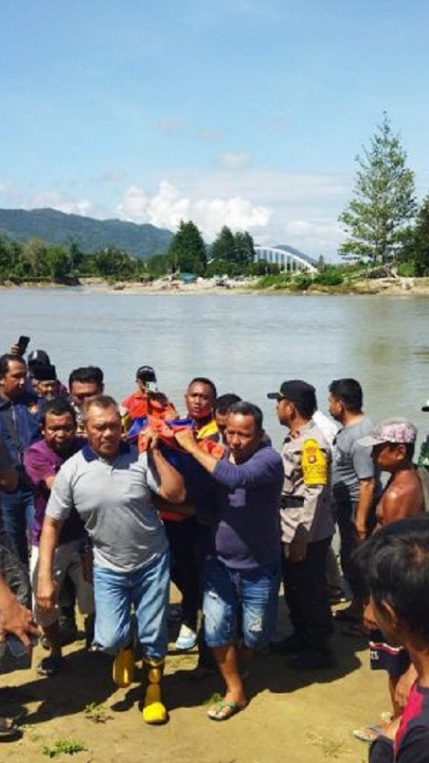 Heboh! Mayat Penambang Emas Ditemukan Tertelungkup di Tepi Sungai Bone, Gorontalo