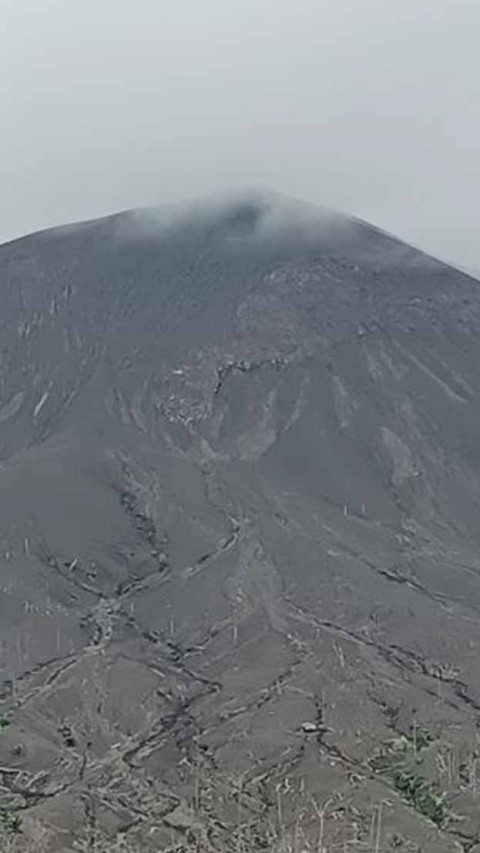 Gempa Vulkanik Gunung Ruang Terekam 31 Kali 