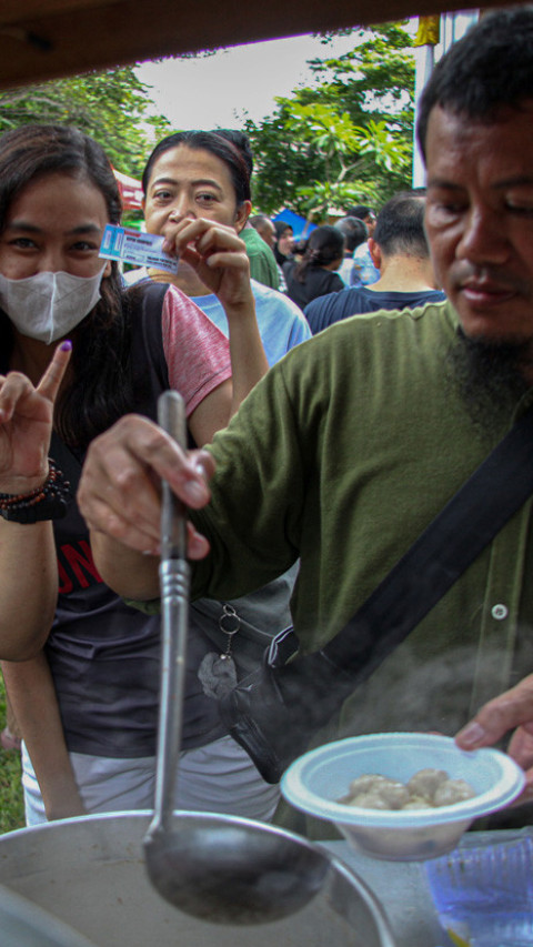 Makan minum gratis bagi pemilih Pilkada serentak