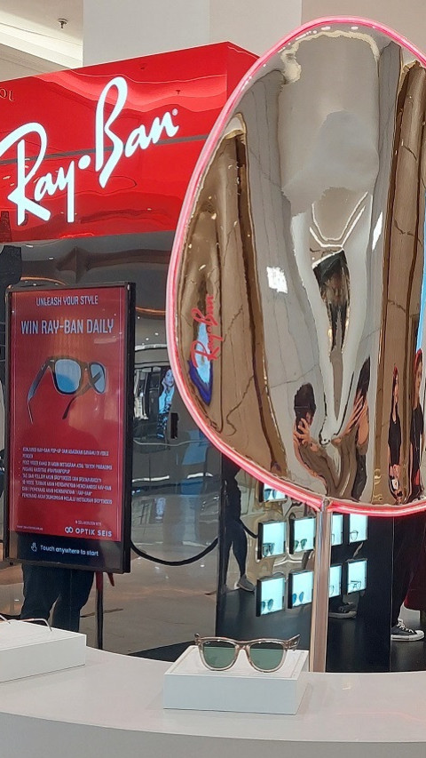 Ray-Ban Tampilkan Model Kacamata Ikonik