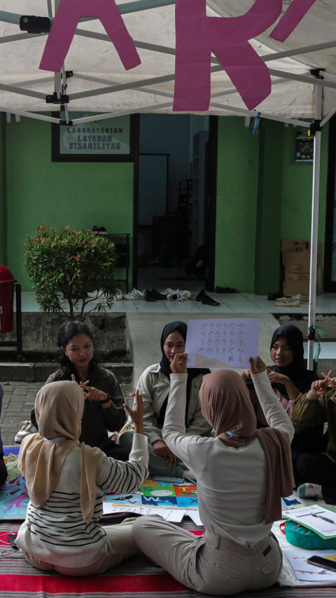 Kelas bahasa isyarat dan braille 