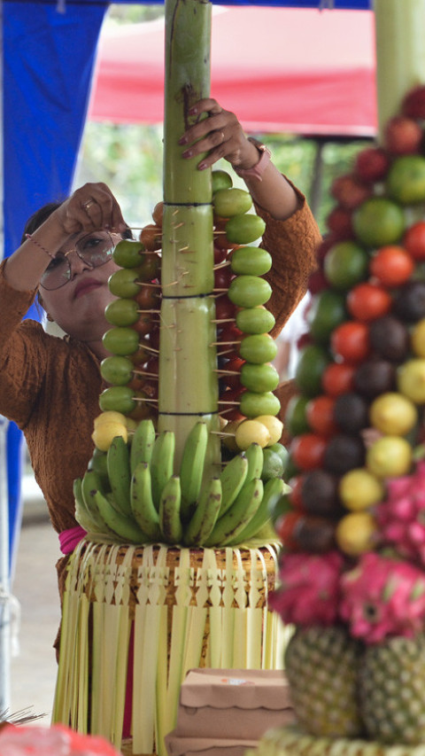 Lomba gebogan buah lokal