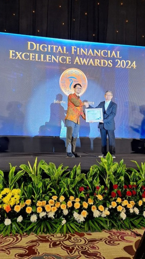 Media Asuransi Kembali Gelar Digital Financial Excellence Award 2024