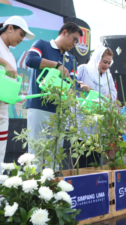 Kendalikan Inflasi, Wamentan Sudaryono Dorong Semarang Perkuat Urban Farming 