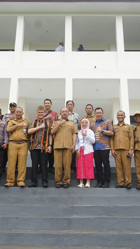 Bantu Pendidikan Indonesia Timur, YPA-MDR Luncurkan Sekolah Binaan SMPN 18 Borong