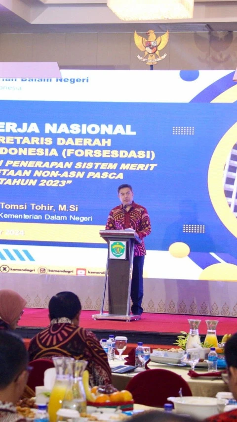 Dorong Pertumbuhan Ekonomi, Plt. Sekjen Kemendagri Tekankan Pentingnya Perbaikan Sistem Perizinan