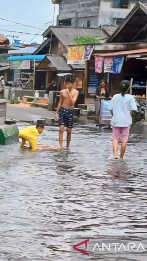 Fenomena Bulan Purnama, Masyarakat Pesisir Diimbau Waspadai Banjir Rob