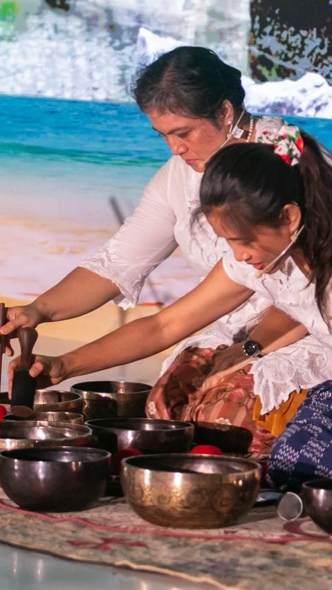 Menyepi di Bali: THK U Gelar Refleksi Global di Pantai Kura Kura Bali