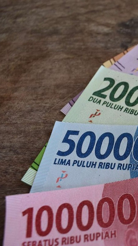 Rupiah Menguat Tipis Jelang Pertemuan Fed