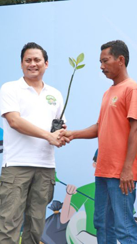 Natal Diungkapnyatakan dengan Sikap Peduli Korban Banjir